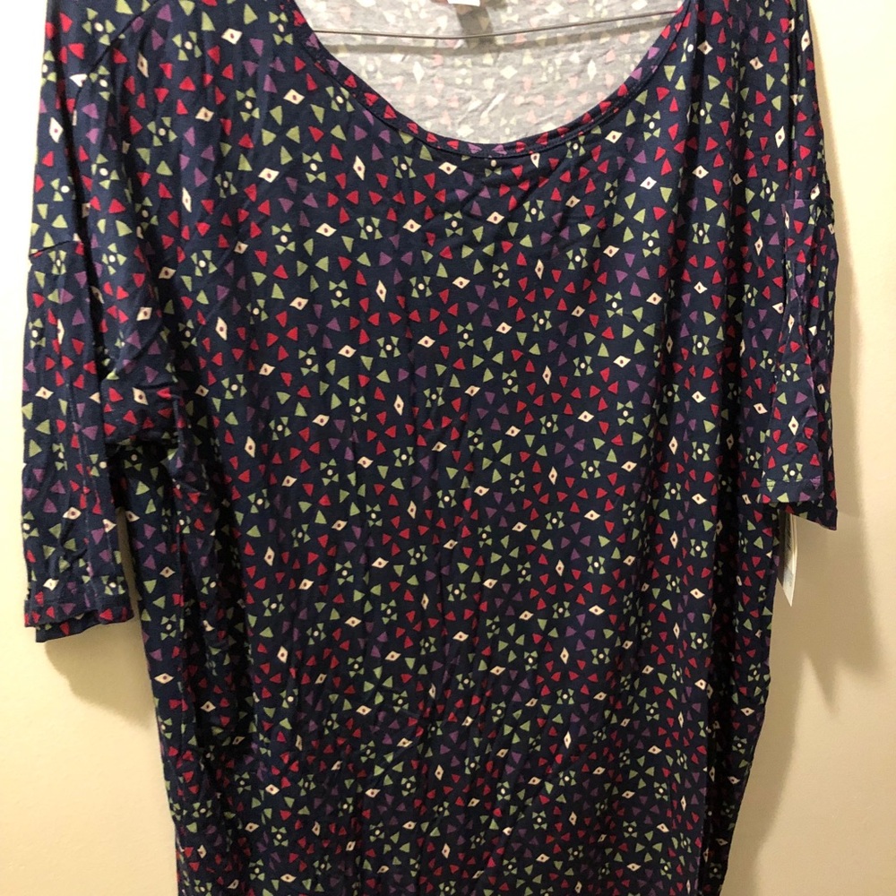 Lularoe XS Irma Shirt